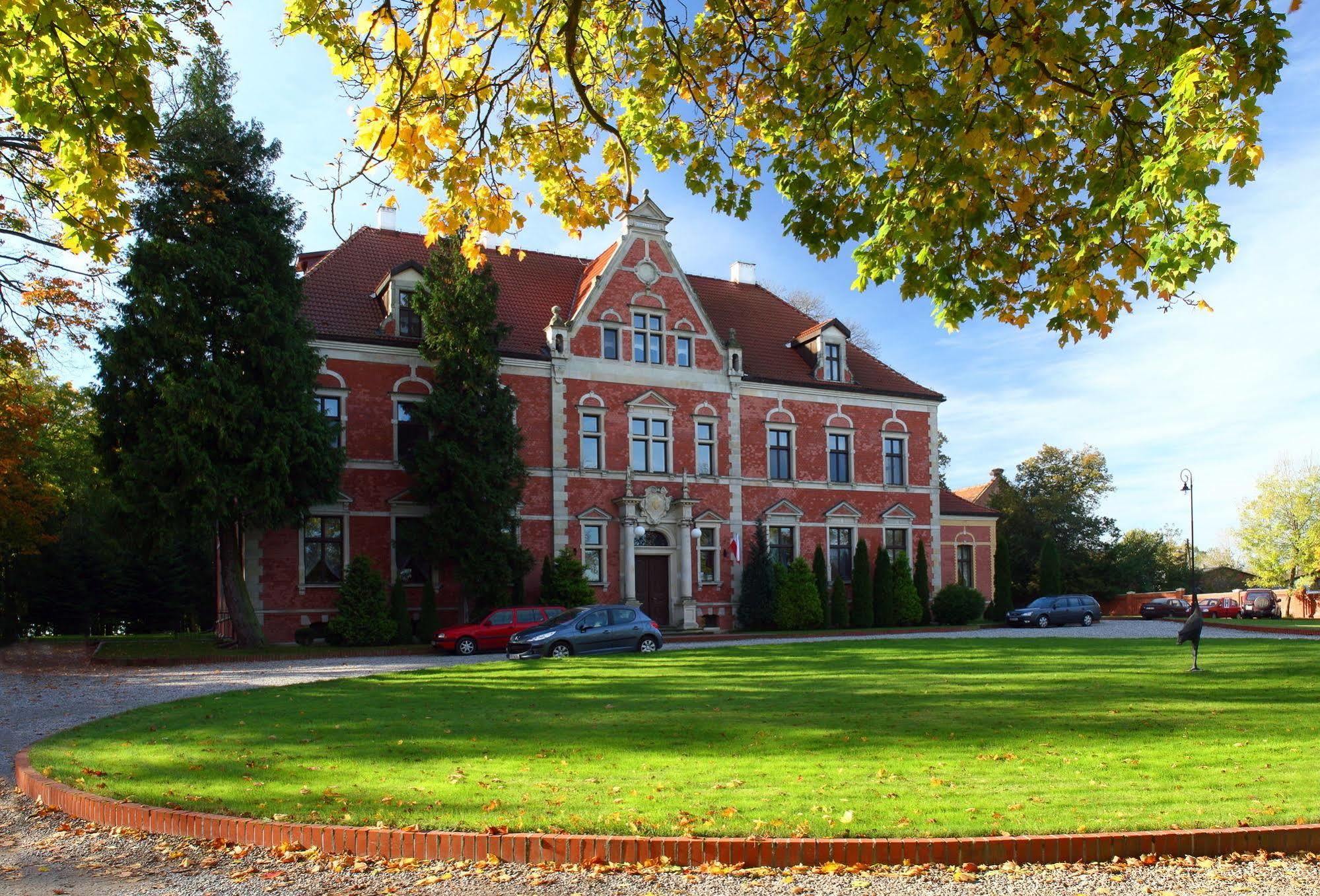 Lezno Palace Экстерьер фото