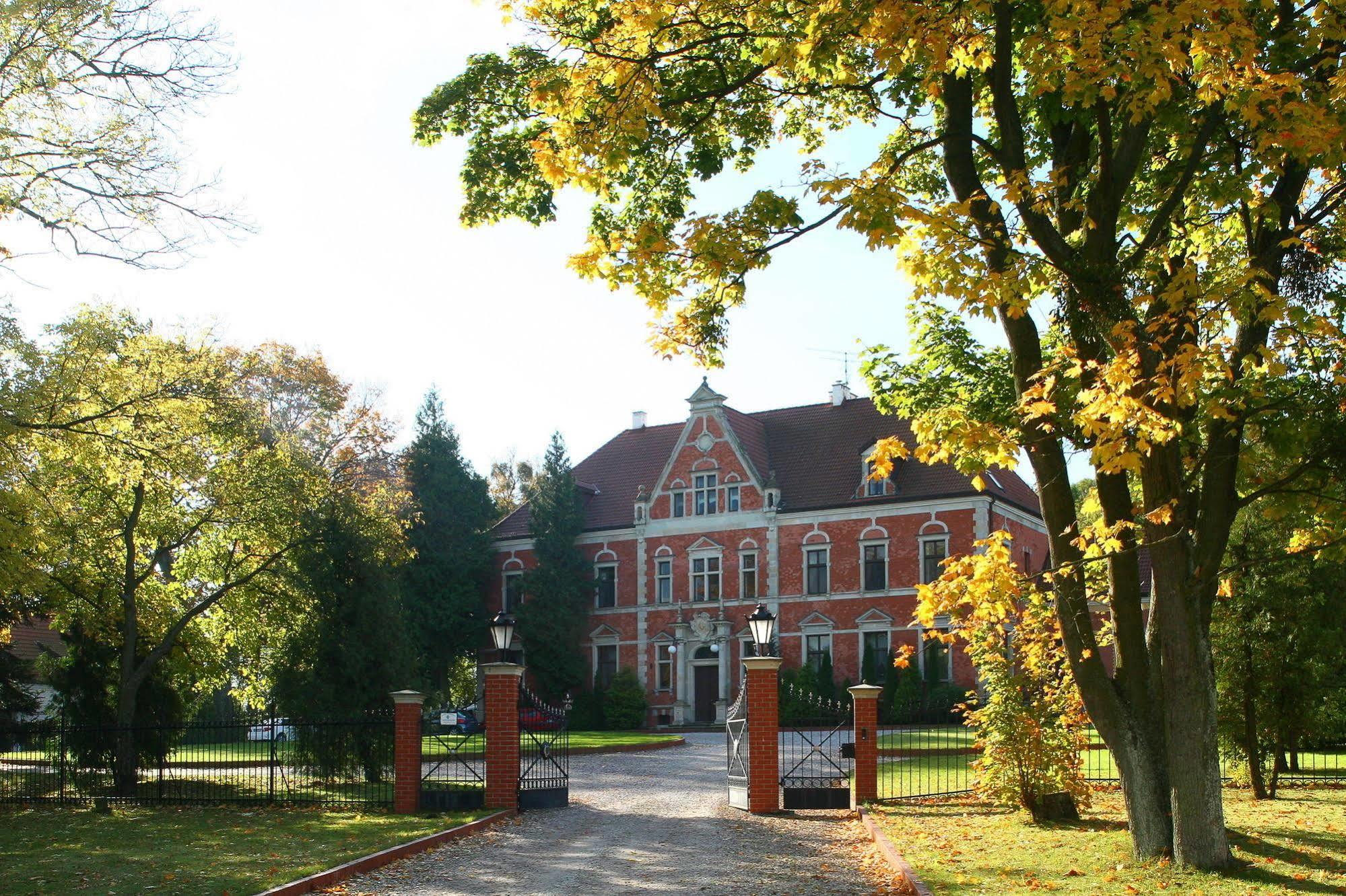 Lezno Palace Экстерьер фото