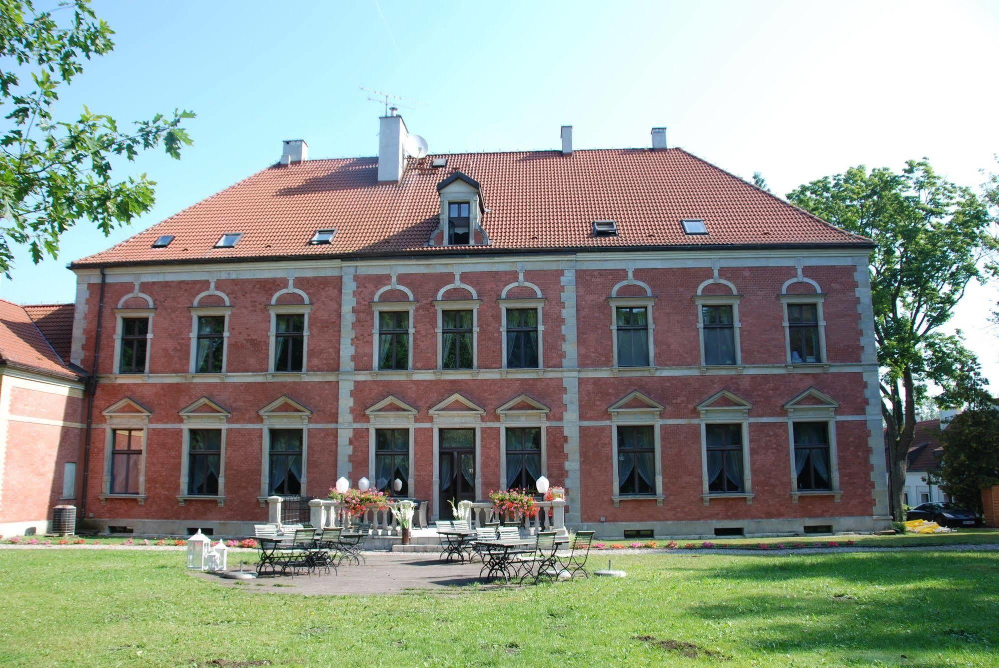 Lezno Palace Экстерьер фото